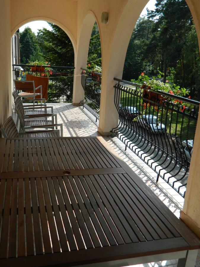 Hotel Pod Arkadami Darłówko Zewnętrze zdjęcie