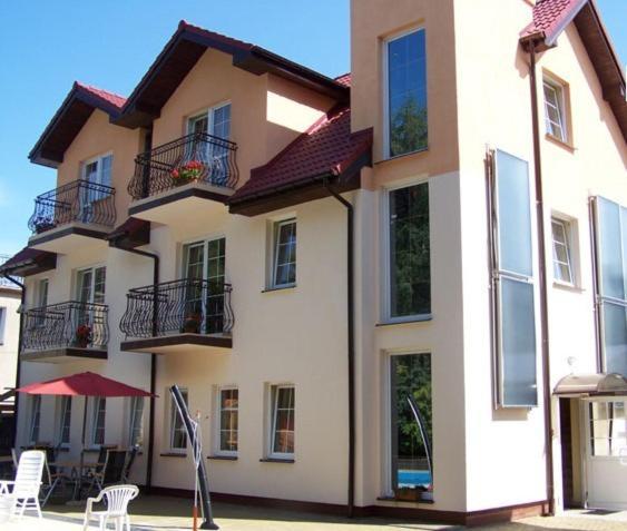Hotel Pod Arkadami Darłówko Zewnętrze zdjęcie