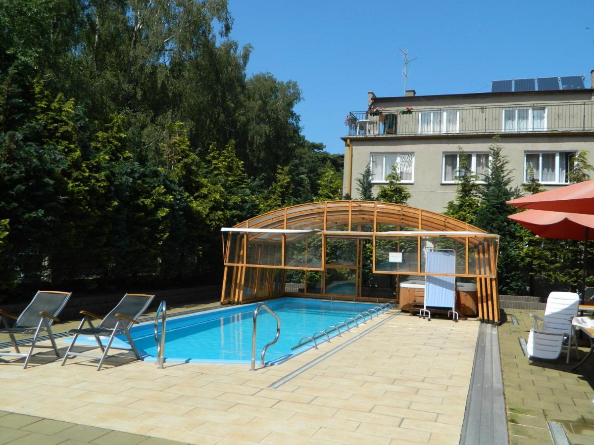 Hotel Pod Arkadami Darłówko Zewnętrze zdjęcie