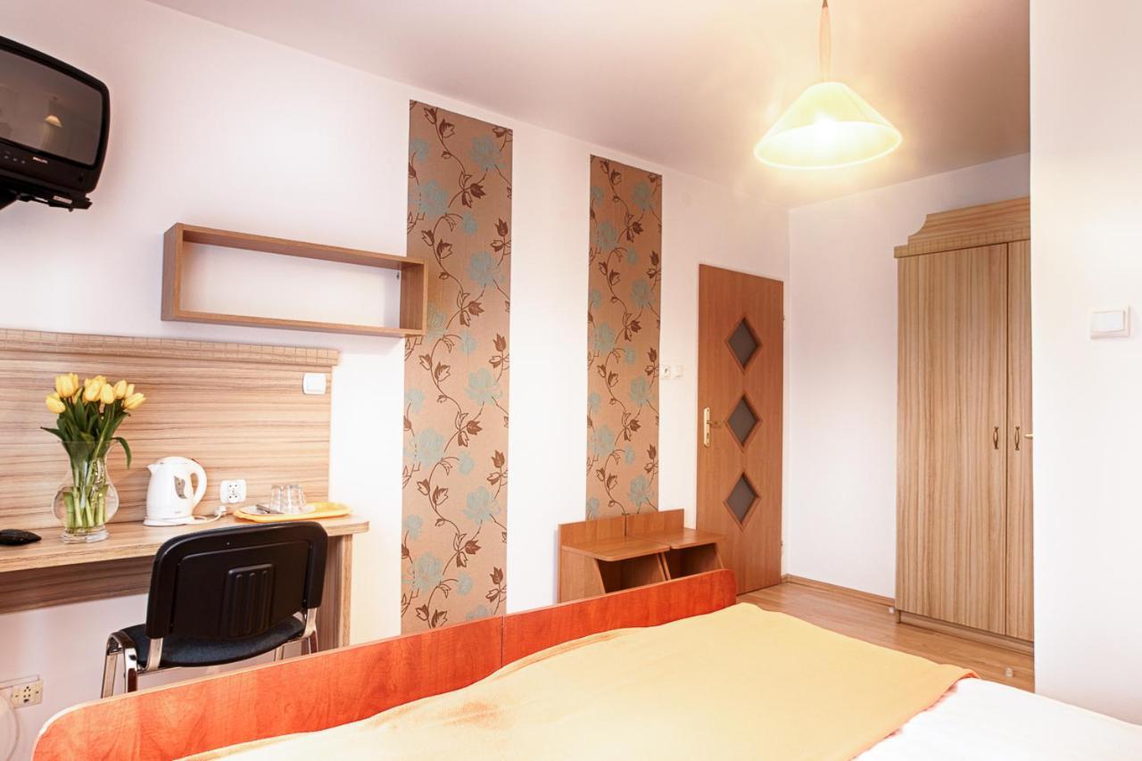 Hotel Pod Arkadami Darłówko Zewnętrze zdjęcie
