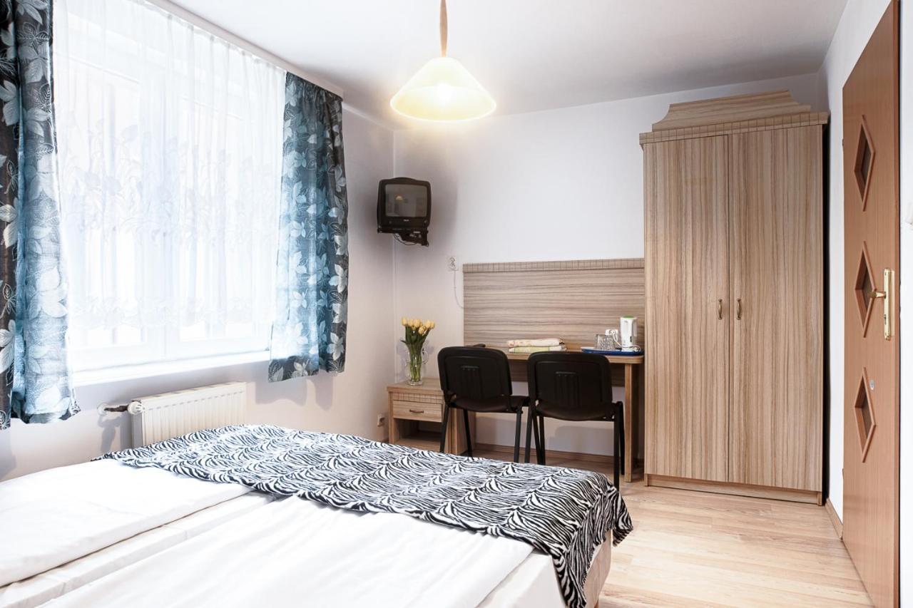 Hotel Pod Arkadami Darłówko Zewnętrze zdjęcie